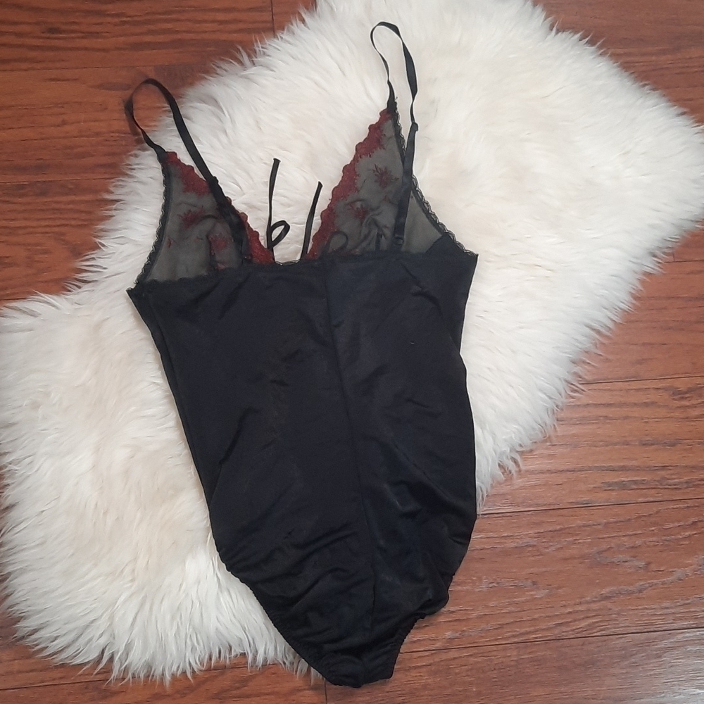 Vintage Y2k Black & Red Lace Front Teddy Bodysuit - Picture 7 of 9